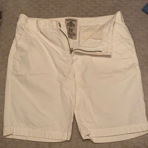 Express Shorts White size 32
